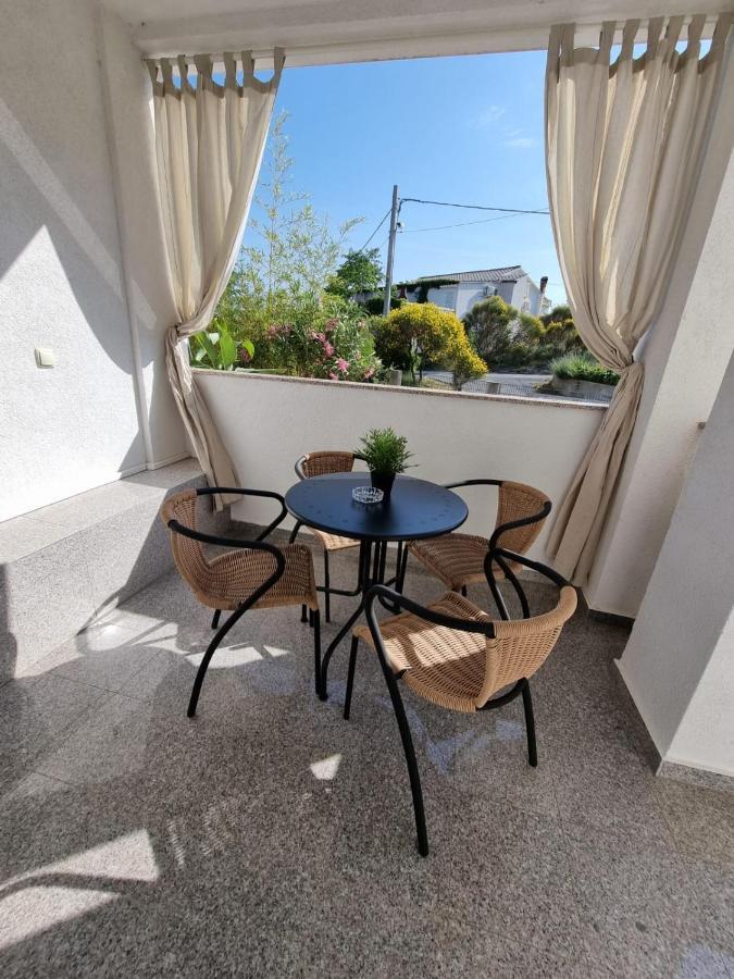 Apartmani Zekic Lopar Luaran gambar