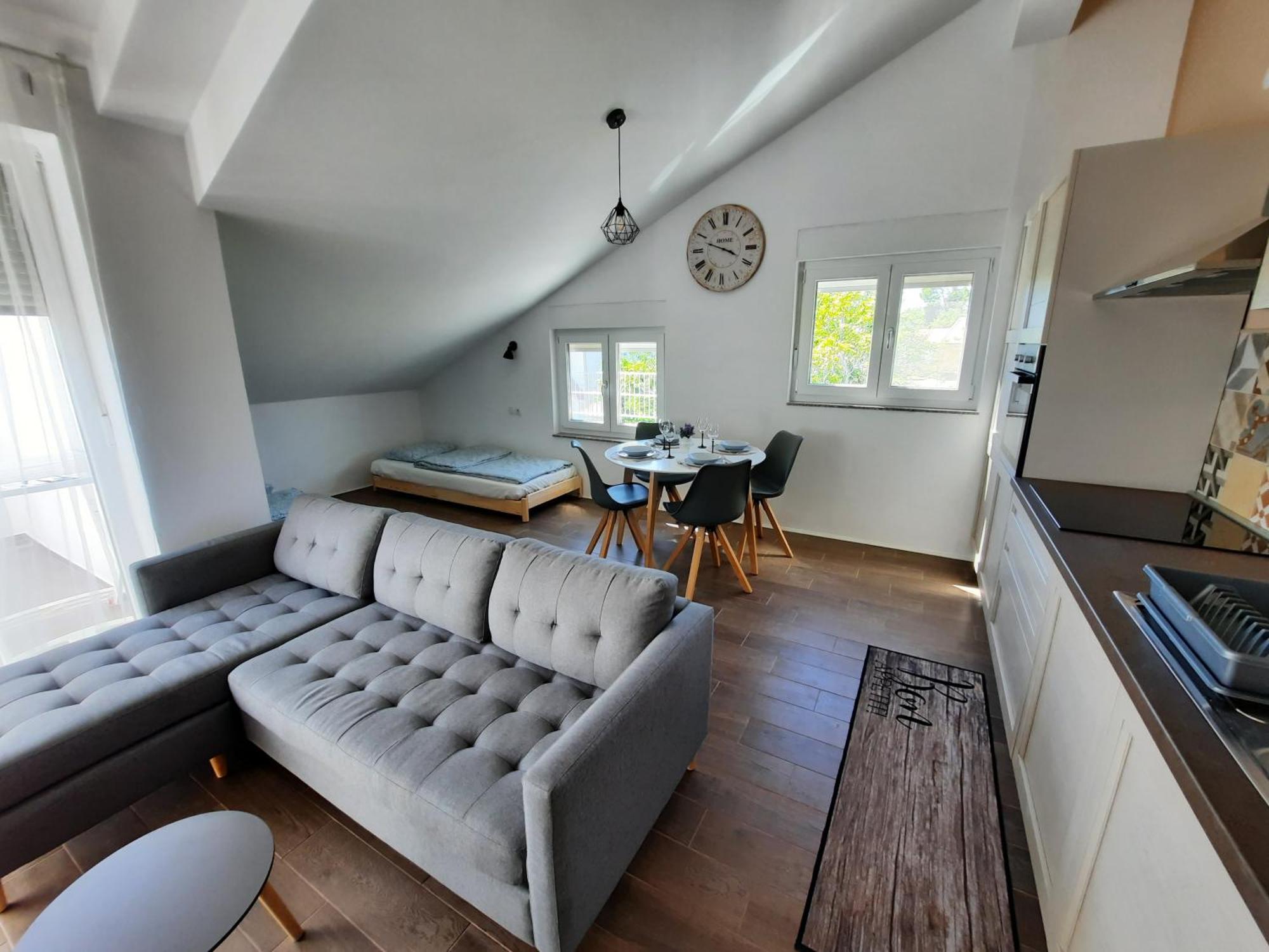 Apartmani Zekic Lopar Bilik gambar