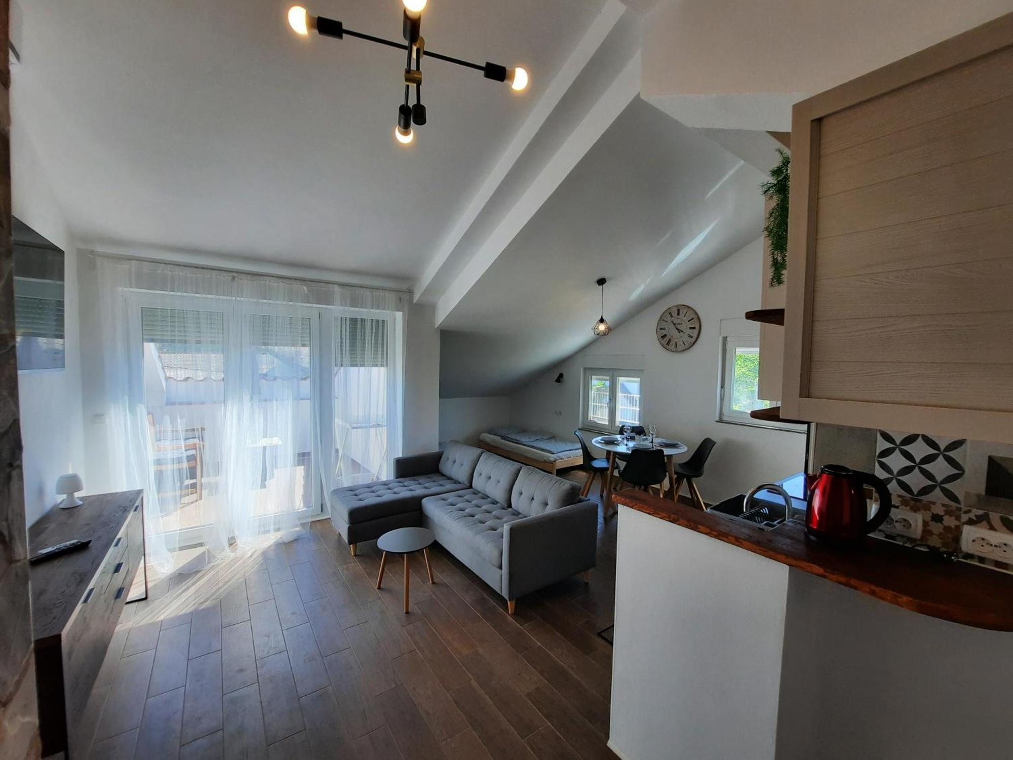Apartmani Zekic Lopar Bilik gambar
