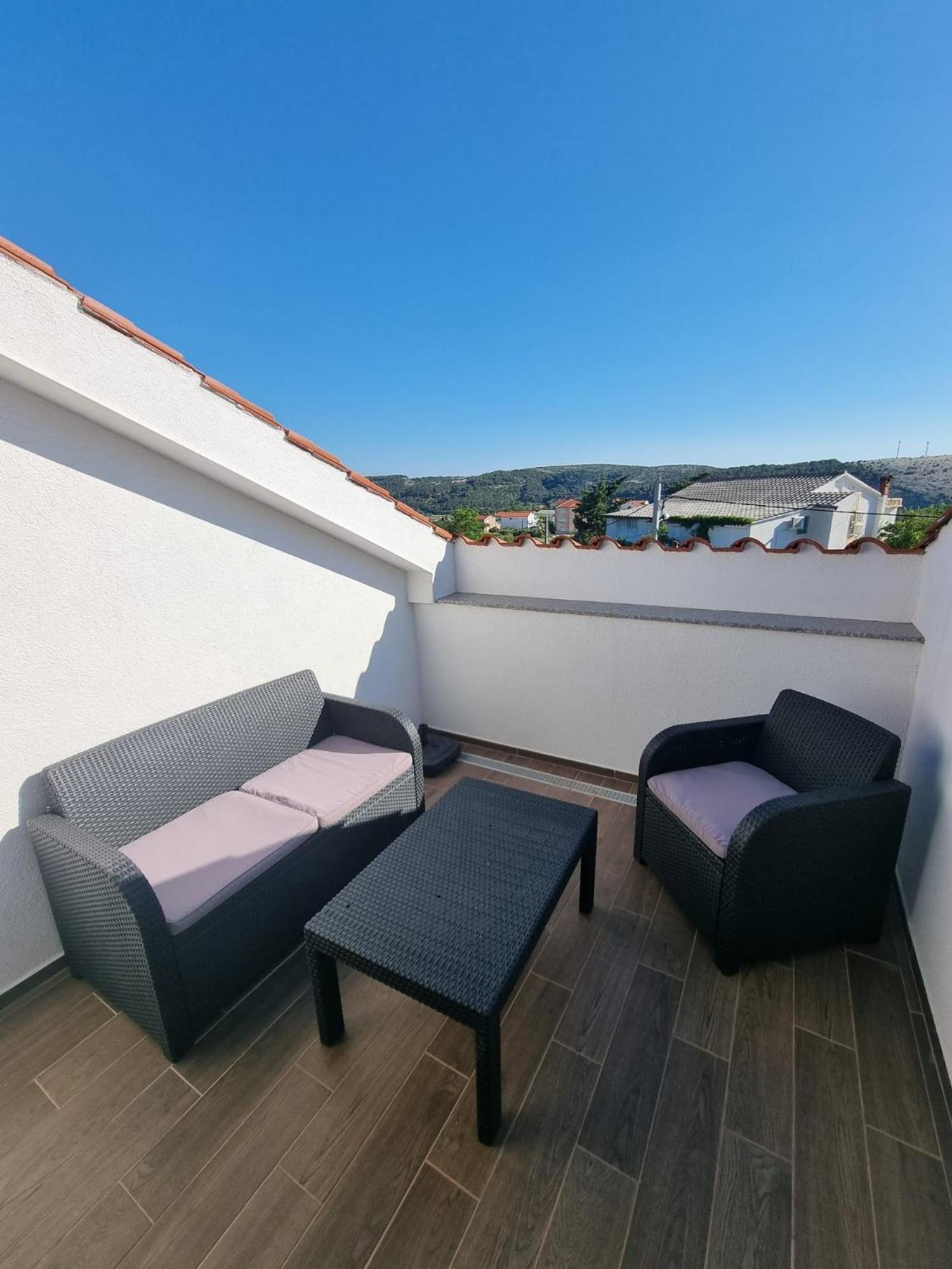 Apartmani Zekic Lopar Bilik gambar