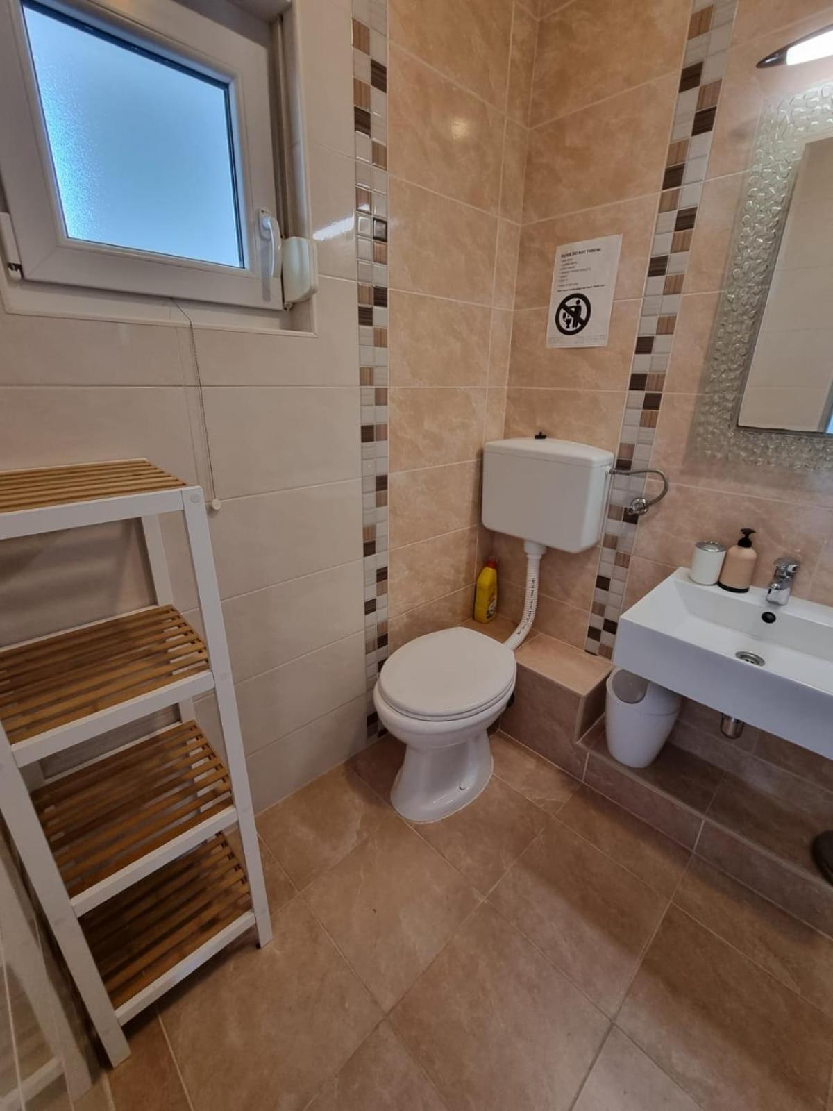 Apartmani Zekic Lopar Bilik gambar