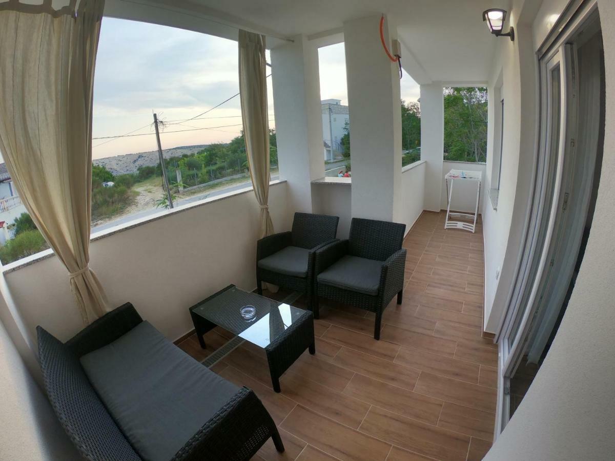 Apartmani Zekic Lopar Luaran gambar