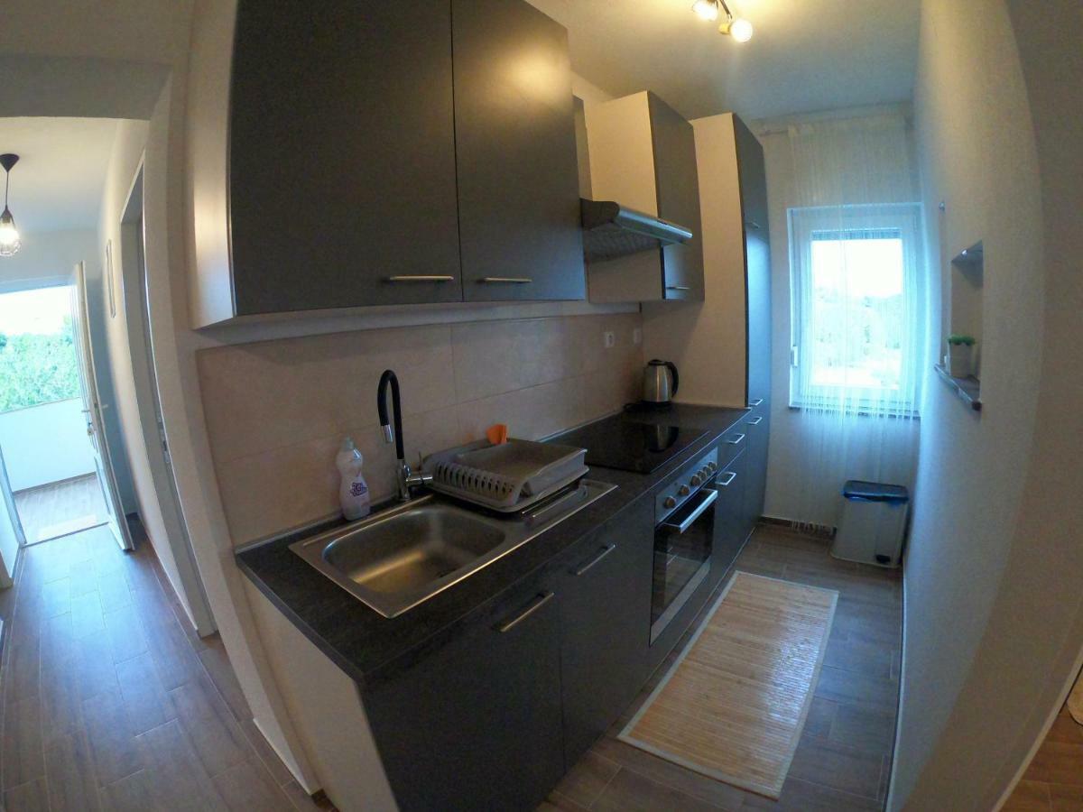 Apartmani Zekic Lopar Luaran gambar